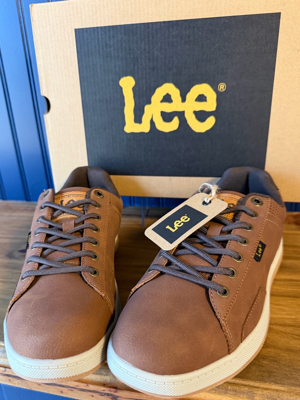 NWT Lee Dante Men’s Sneakers British Tan Chocolate Brown Size 8